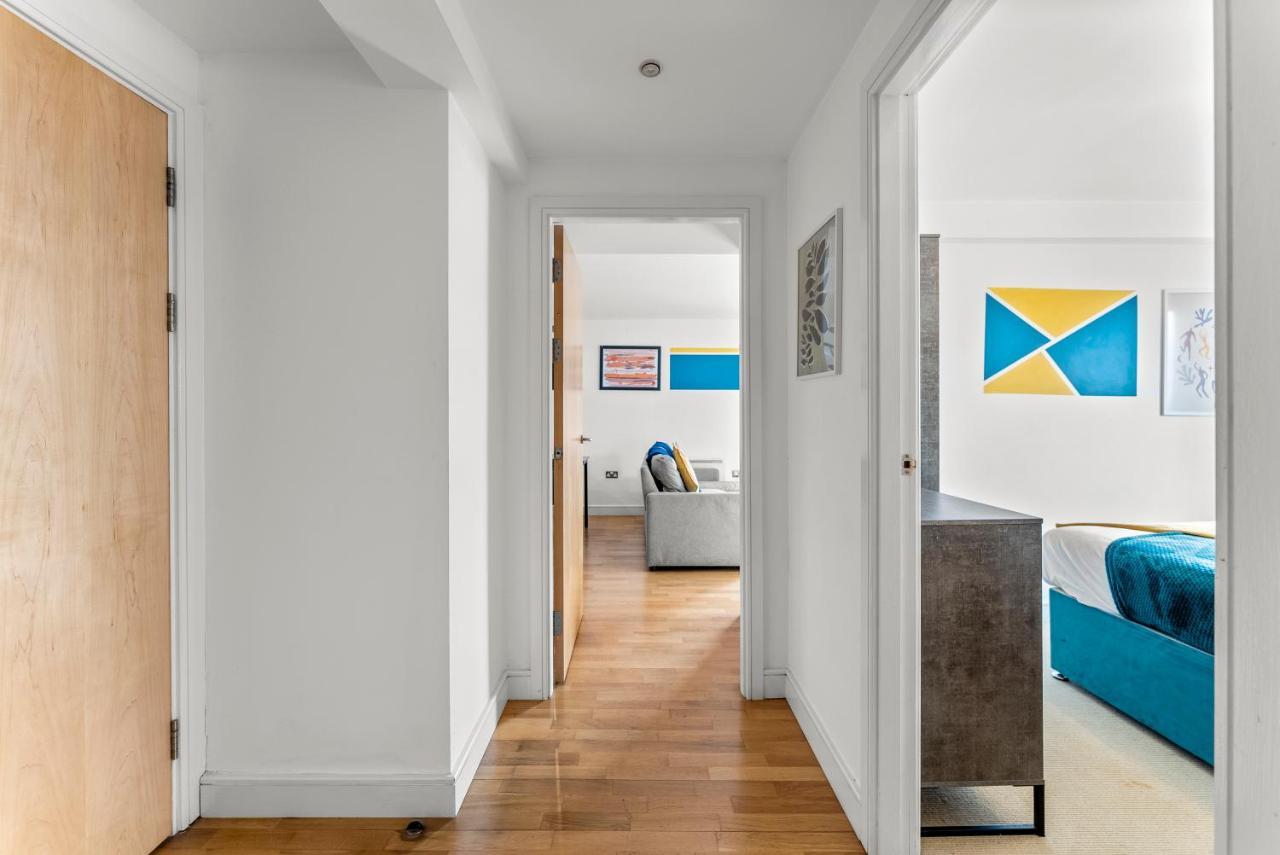 Enchanting Bristol Abode -Sleeps 6 With Balcony! Εξωτερικό φωτογραφία